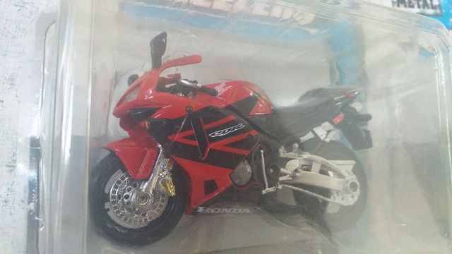 Sao 2 lindas motos novas lacradas por 45 reais - Foto 4