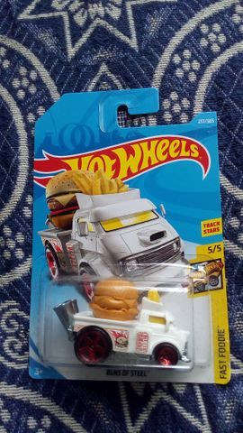 Hot Wheels 2017 Buns Of Steel