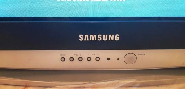 Tv Tela Plana Samsung 29" Pol de Tubo Slim Ótimo estado de conservação Ótima imagem - Foto 2