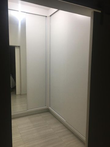 Excelente Sobrado de 03 dorm. c/ 3 suítes, closet e piscina - Golden Park - Foto 8