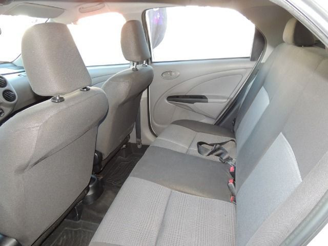 Toyota Etios Sedan 1.5 XS 2013/2013 - Foto 2