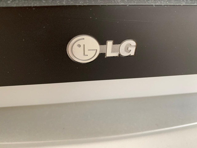 Tv Lg 21 flatron torrando - Foto 2
