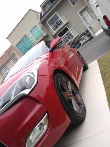 Veloster vermelho ( impecável)