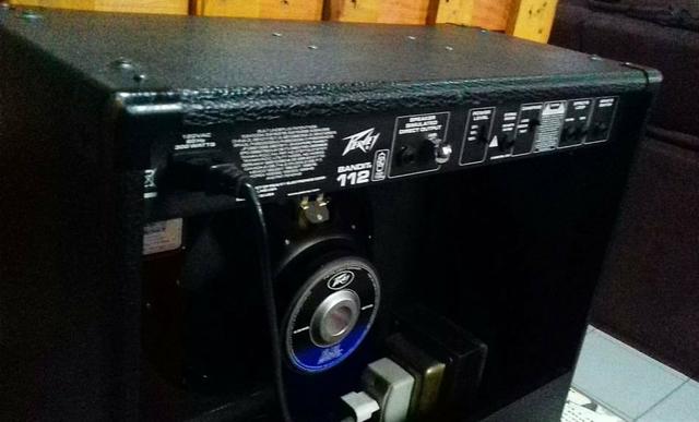Amplificador Peavey bandit 112 - Foto 3