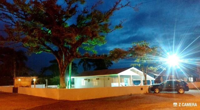 Linda Casa com Piscina 03 Quartos com Ar Cond. Próximo ao Mar - Barra do Saí - Itapoa - Foto 16