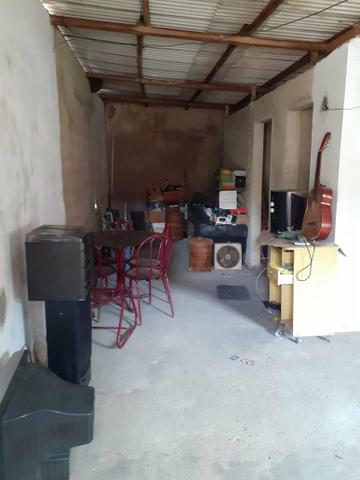 Vende-se duas casas