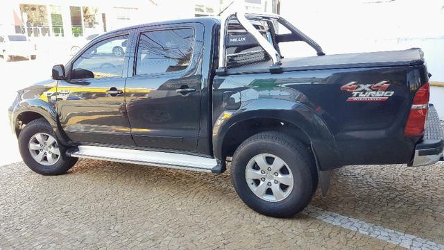Toyota Hilux Caminhonete 3.0 4p 4x4 Srv Turbo Diesel CD - Foto 7