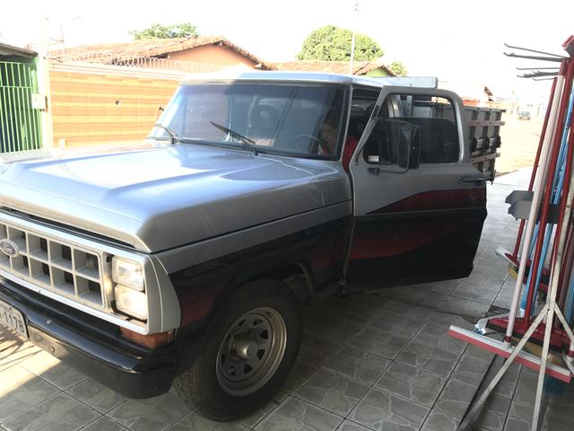 F1000 ano 85 - Foto 2