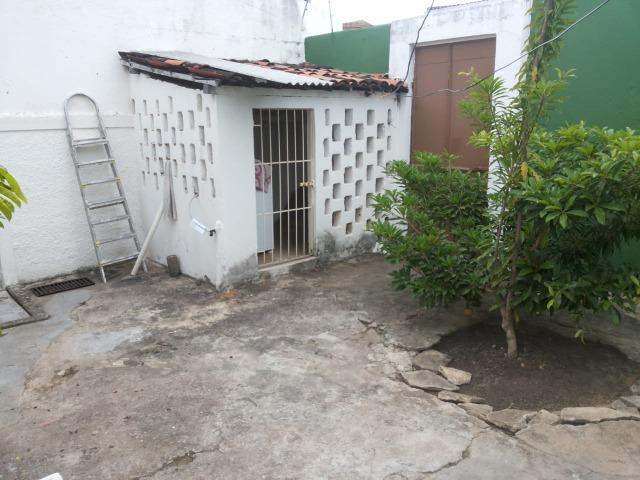 Casa no José da Silva Peixoto, 03 quartos sendo um suíte, 180m2 - Foto 16