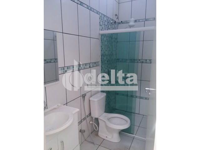Casa à venda com 3 dormitórios em Pampulha, Uberlândia cod:28382