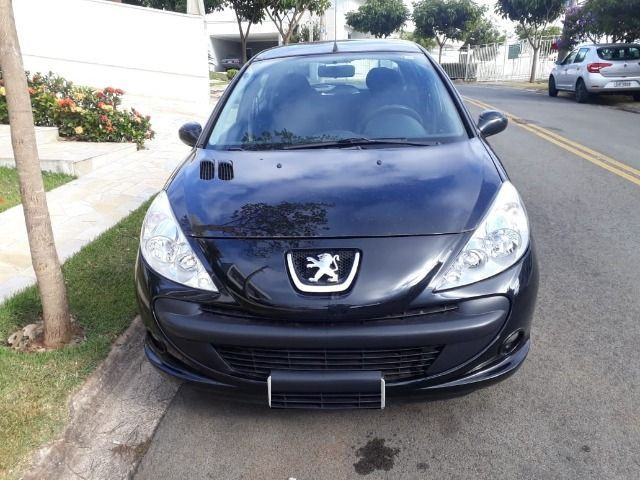 Peugeot 207 - Completo - Mecânica e Pintura em Perfeito estado