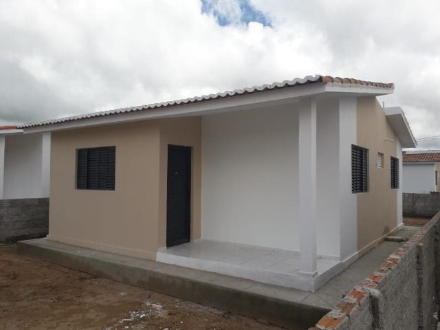 Vende-se ou troca-se por carro, uma casa nova recém construída em condomínio fechado - Foto 11