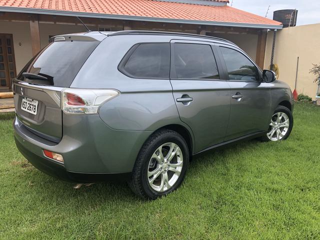 Outlander 2.0 2014 completíssimo - Foto 11