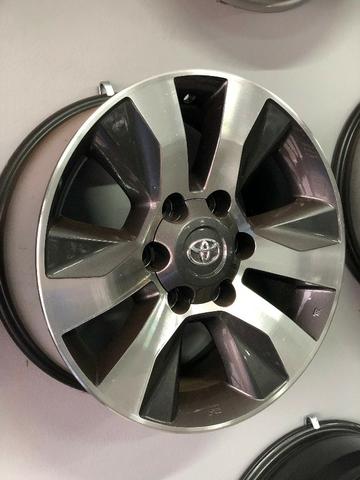 Rodas Aro 17 Toyota Hilux Original SRV Graphite Diamond - Foto 13