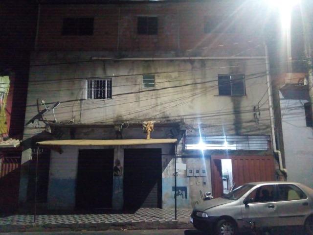 Casa com 3 andares sendo o primeiro um comercio moradia pronta para morar - Foto 5
