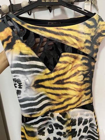 VENDO VESTIDO LONGO - Animal print - Foto 4