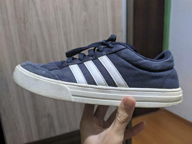 Tênis Adidas