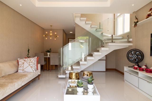 Linda casa mobiliado em Piatã com 4 suítes !!
