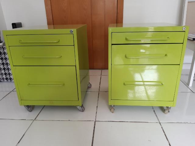 2 Gaveteiros volantes seminovos, perfeito estado, rodízio silicone