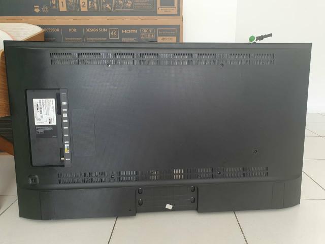 SmarTV Samsung 49" - Tela Quebrada