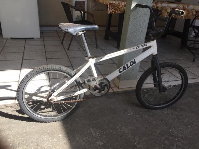 Cross caloi branca