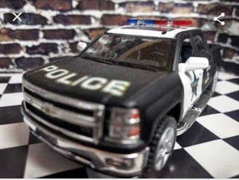 Carrinho de Metal de um Silverado. - Foto 6