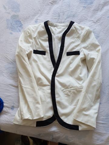 Casacos de inverno e blazer - Foto 2