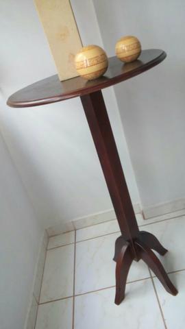 1 Mesa alta de madeira nova tipo bistrô ou decorativa 1m altura 60cm diâmetro