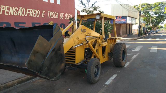 Trator Pá Carregadeira Massey Ferguson 86 - Foto 3