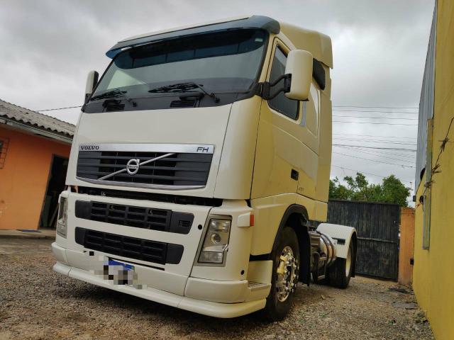 Vendo Volvo FH 400 4x2 toco ano 2009 Com Ar Condicionado