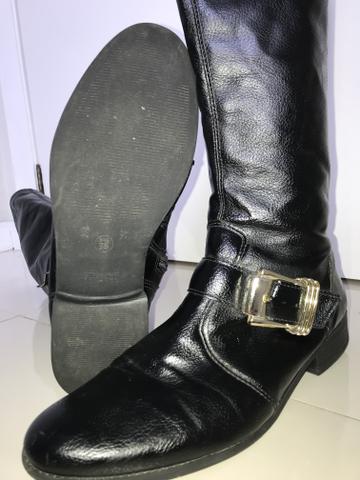 Bota preta cano alto - Foto 4
