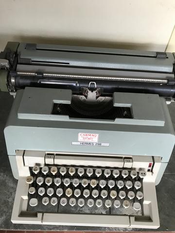 Máquina de escrever