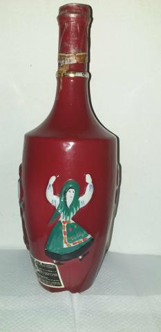 Vendo garrafa de vinho antiga