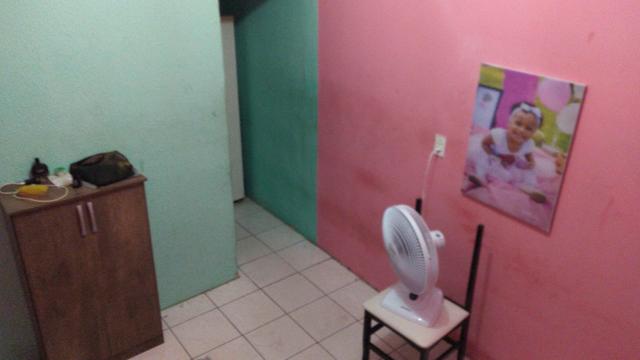 Vendo quarto sala banheiro area de servico 17 mil