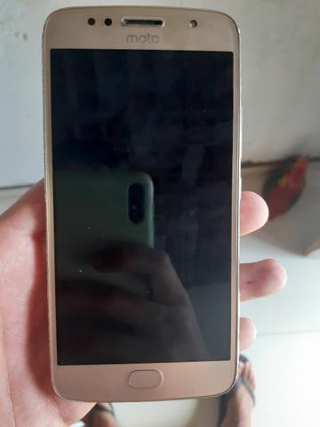 Moto G5s em ótima condições