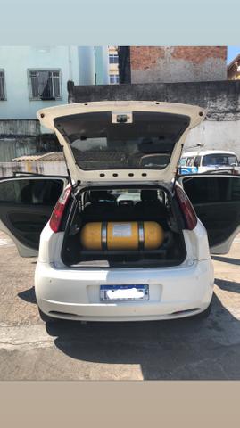 FIAT PUNTO 1.4 flex ACTRATTIVE - Foto 3