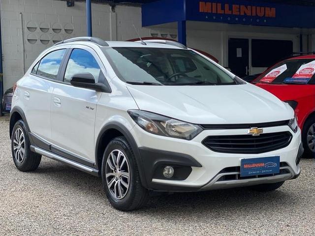 ONIX ACTIV 2018 automático - Foto 2