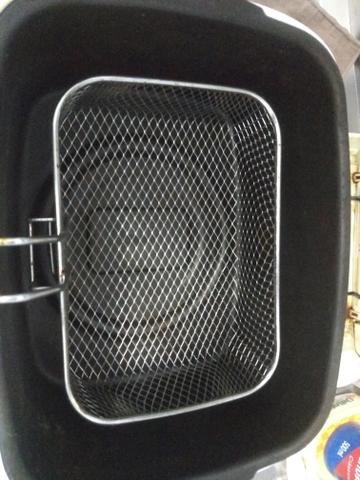 Fritadeira eletricar 220w - Foto 2