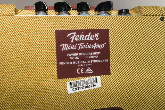 Amplificador Fender Twin Mini - Foto 4