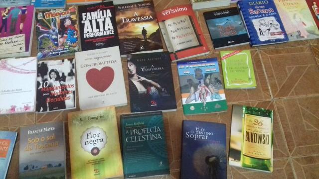 Livros - Foto 3