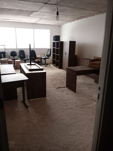 Vendo Sala Comercial no Cesdi-Shopping da Ilha. 40m² no 10º andar