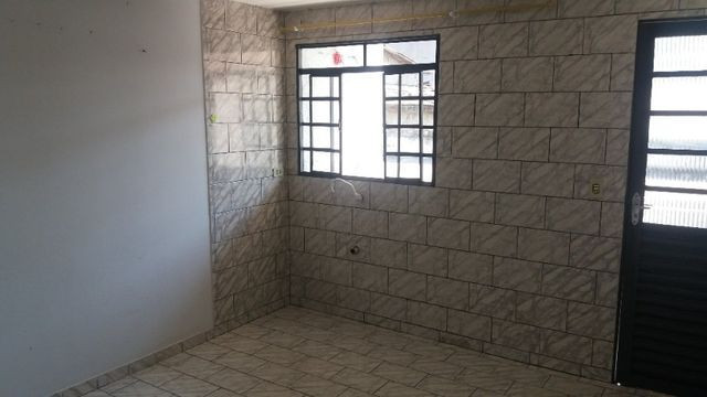 Apartamento 01 Quarto Livre de condomínio, sem taxa de água- Capão Raso - Foto 11