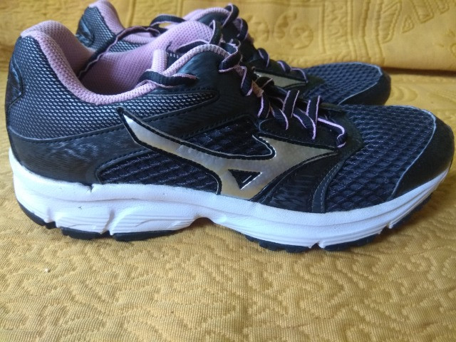 mizuno strike n feminino