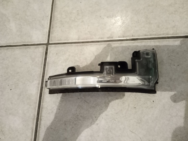 Pisca do retrovisor lado direito evoque - Foto 2