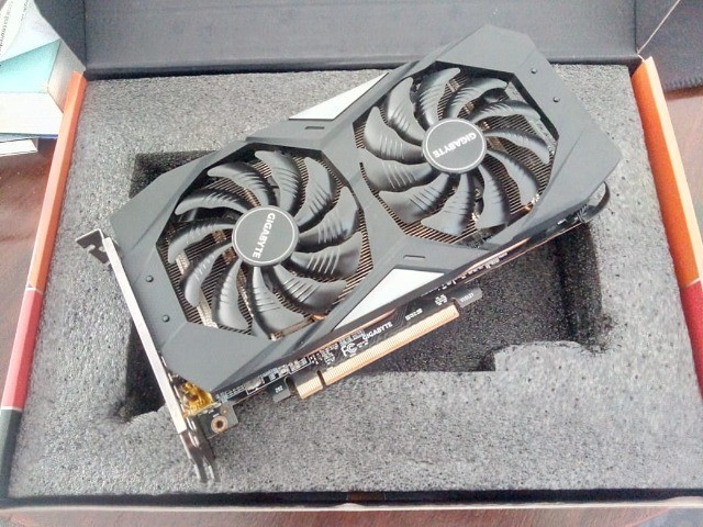 Placa de Vídeo Gigabyte AMD Radeon RX 5500 XT OC, 4GB, GDDR6 - Foto 2