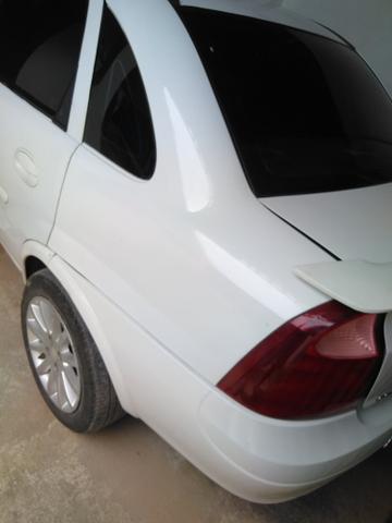 Vendo Corsa Sedã Branco 1.4 Econoflex, Gás/Gasolina - Foto 4