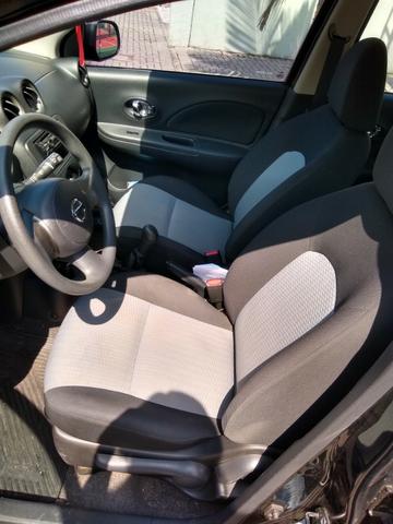 Nissan March 1.6 S 2013 / 14 - Foto 8