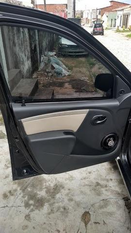 Renault Logan 1.0 16v - Foto 4