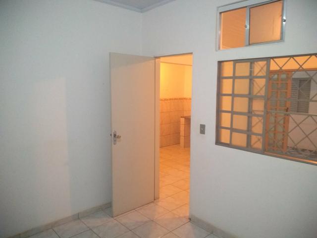 QR 423 Lote Escriturado Com 02 Res de 02 Quartos - Foto 3