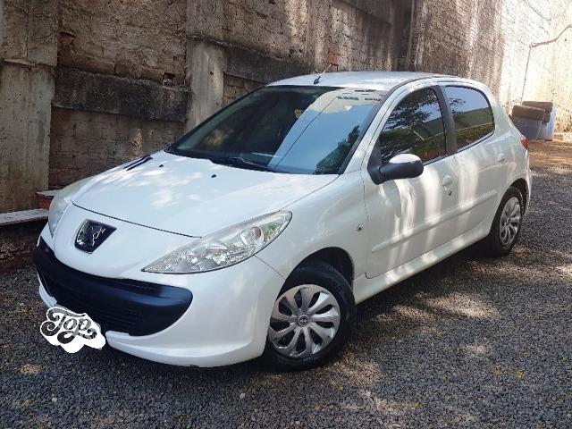 Peugeot 207 hb 1.4 XR 4portas - Foto 6